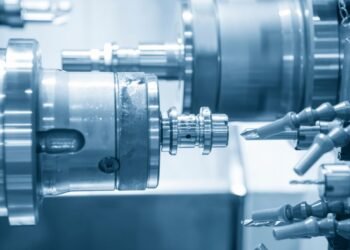 Estamparia em Metal: Transformando Chapas em Soluções Industriais