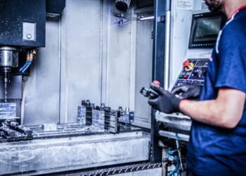 Usinagem CNC Automotiva: Tudo o que Você Precisa Saber