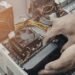 Hardware Híbrido A Utilização de PCs Gamers como Workstations de Inteligência Artificial e Renderização