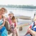 Piratas por um Dia Como Planejar um Passeio de Barco Seguro e Divertido para Crianças