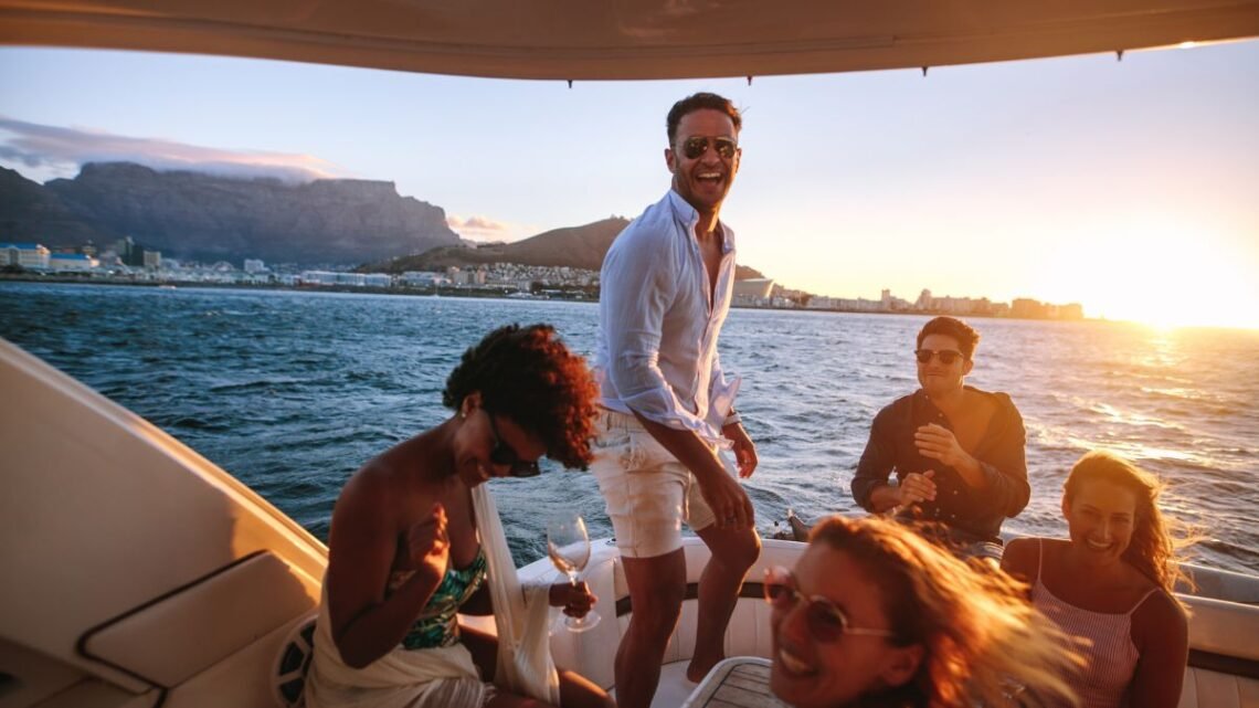 Som de Cinema no Mar Como Garantir a Melhor Música na Sua Festa de Barco