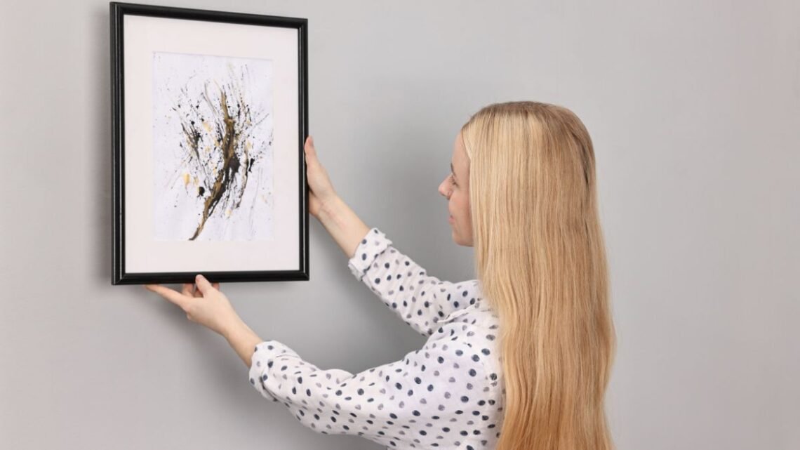 A Matemática da Parede Perfeita Como Definir o Tamanho do Quadro Sob Medida