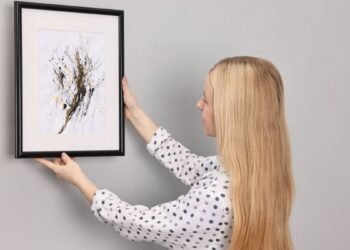 A Matemática da Parede Perfeita Como Definir o Tamanho do Quadro Sob Medida