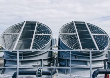 Eficiência no Ar Industrial Retenção de Névoas de Óleo e Particulados